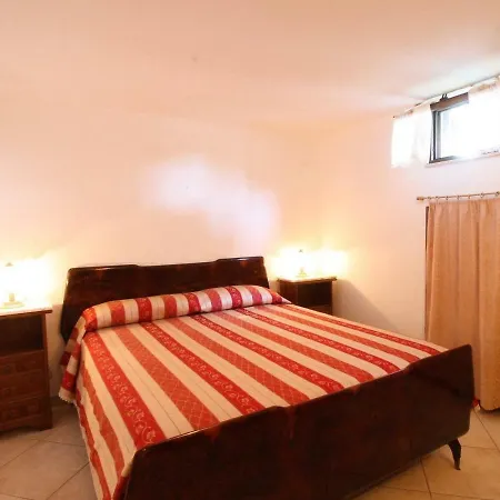 Locazione Turistica Cotriero Pineta Red House